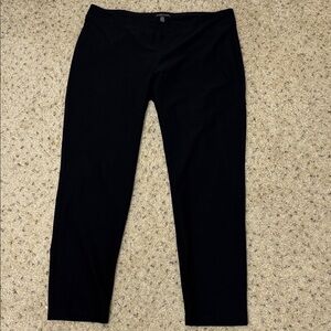 Eileen Fisher Elegant pull on large Black ankle trousers